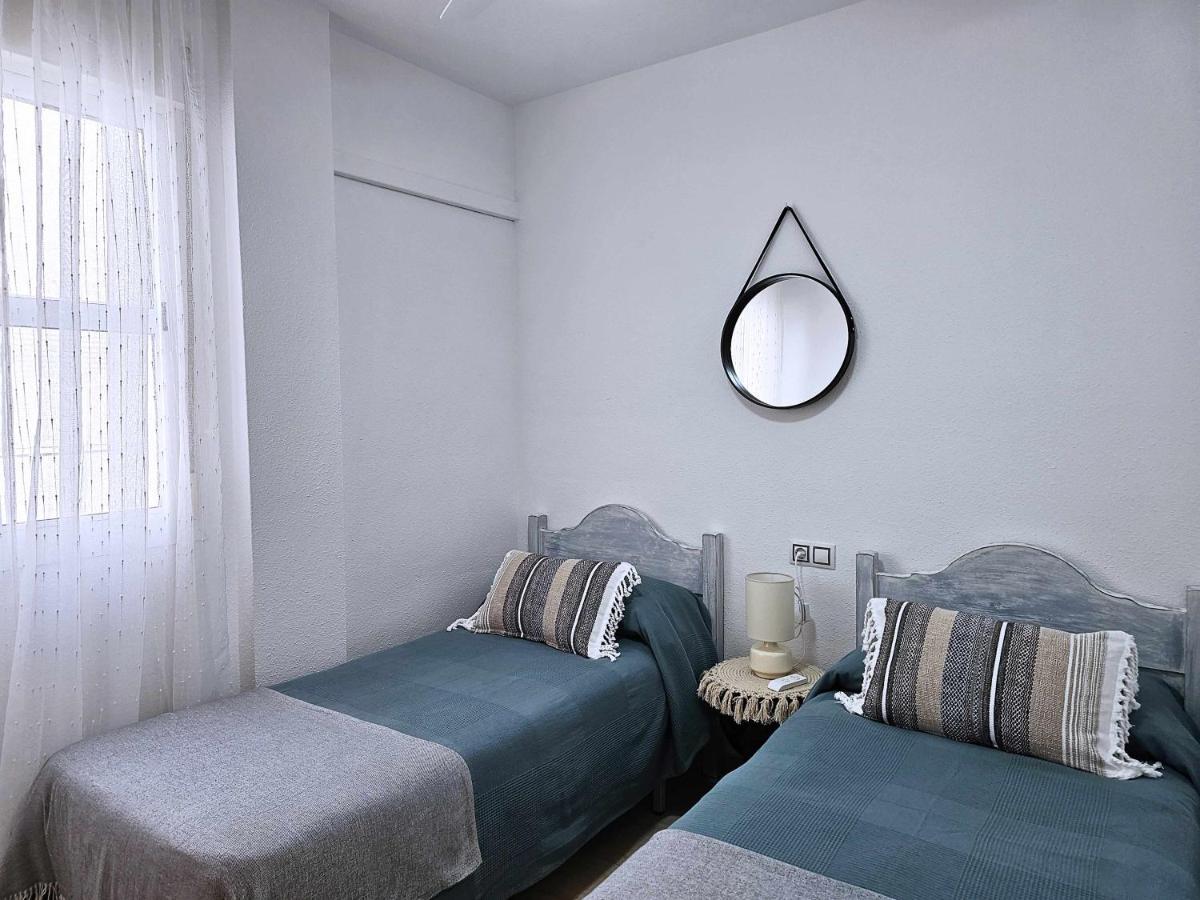 La Pereta Immaculate Quiet House Free Parking Apartment Малага Екстериор снимка